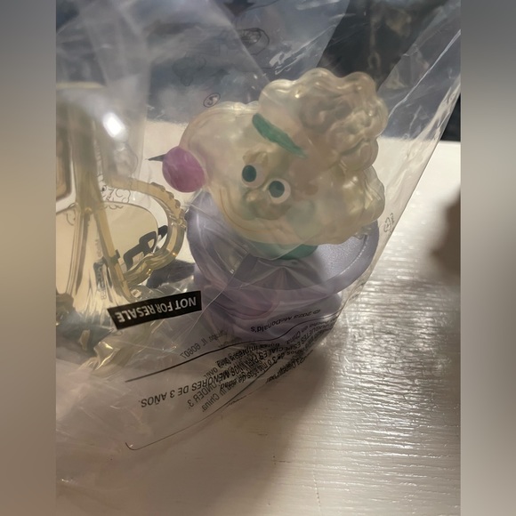 Disney Pixar Elemental Movie McDonald’s Kid’s Toy- Lutz on Cyclone Stadium NWT - Picture 5 of 7